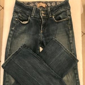 “PAIGE”, Classic women’s jeans. “Hidden Hills”